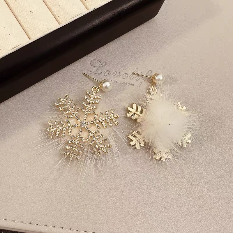 Christmas Snowflake Earrings Women's Full Diamond Pearl Plush Earrings